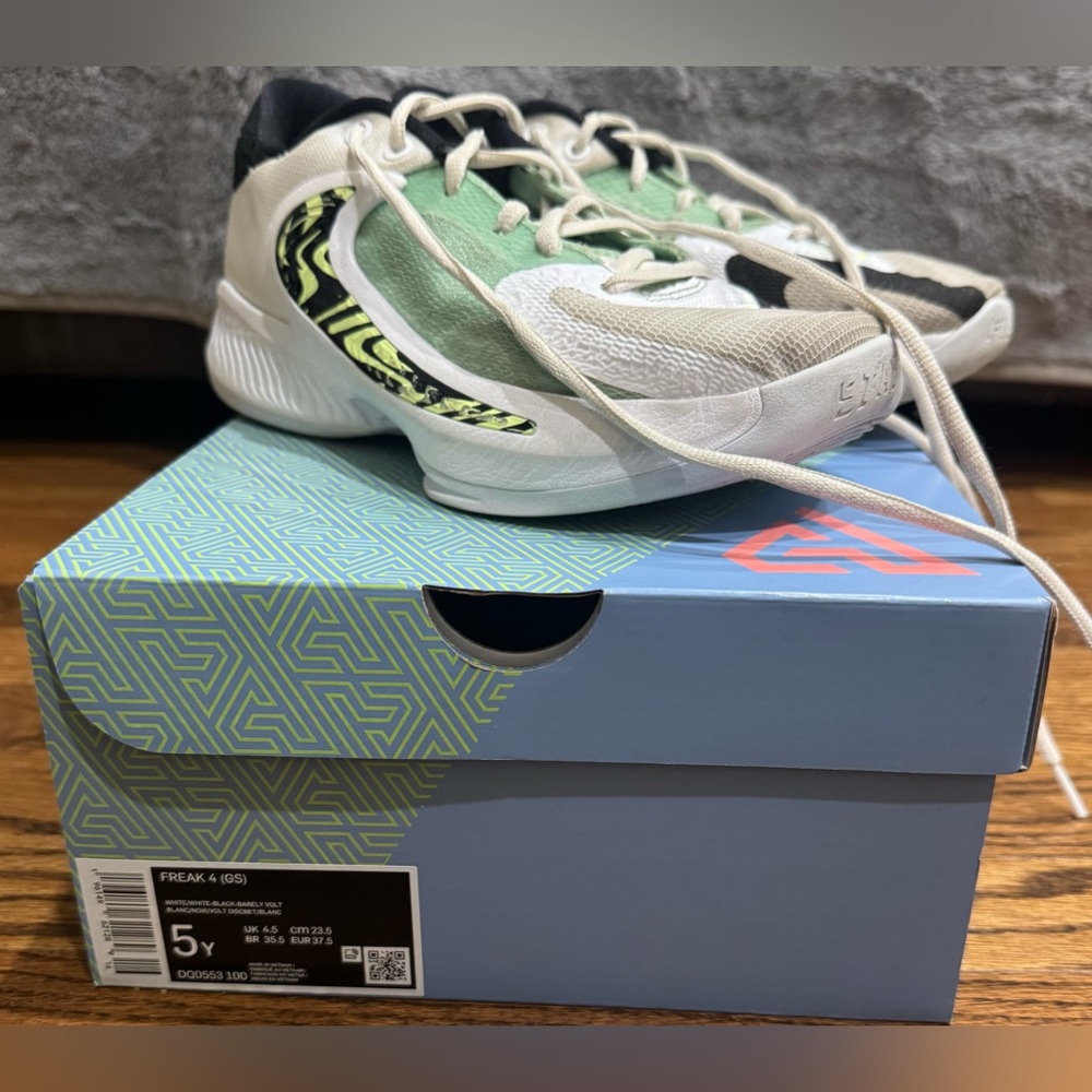 GUC, Nike Giannis Freak 4 in white/white-black-barely volt, youth size 5